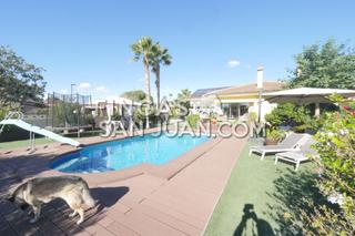 Chalet en Los Girasoles. Chalet en venta en girasoles, 3 dormitorios.