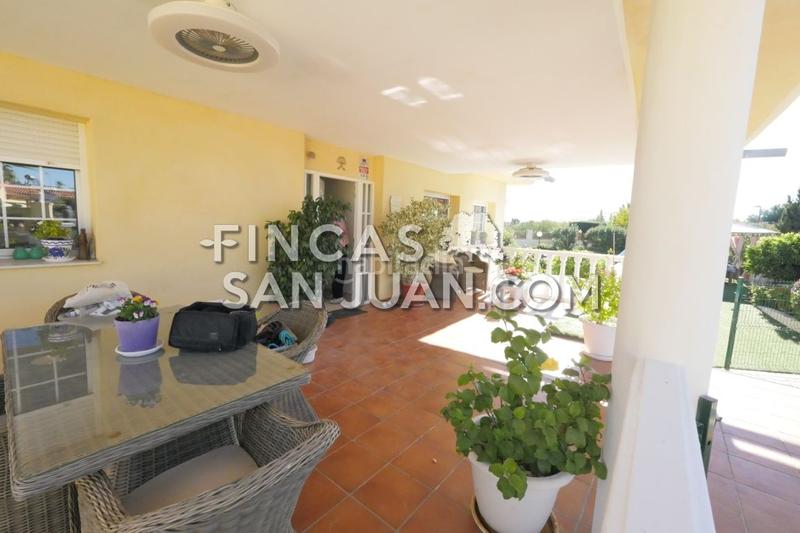 Foto 35d361c5-0c2d-43ab-9133-57af60e22486. Chalet avec piscine dans Los Girasoles Sant Vicent del Raspeig