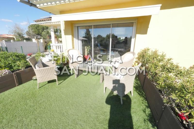 Foto 3cd87d28-bc5b-4efc-85f7-89db6c75a0dc. Chalet avec piscine dans Los Girasoles Sant Vicent del Raspeig