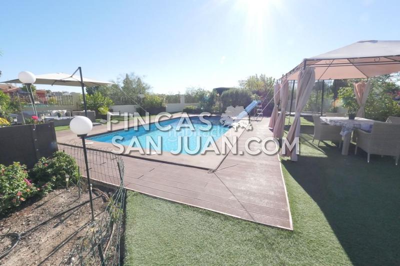 Foto 400627a6-9ccc-4c63-a26e-22209102c325. Chalet avec piscine dans Los Girasoles Sant Vicent del Raspeig