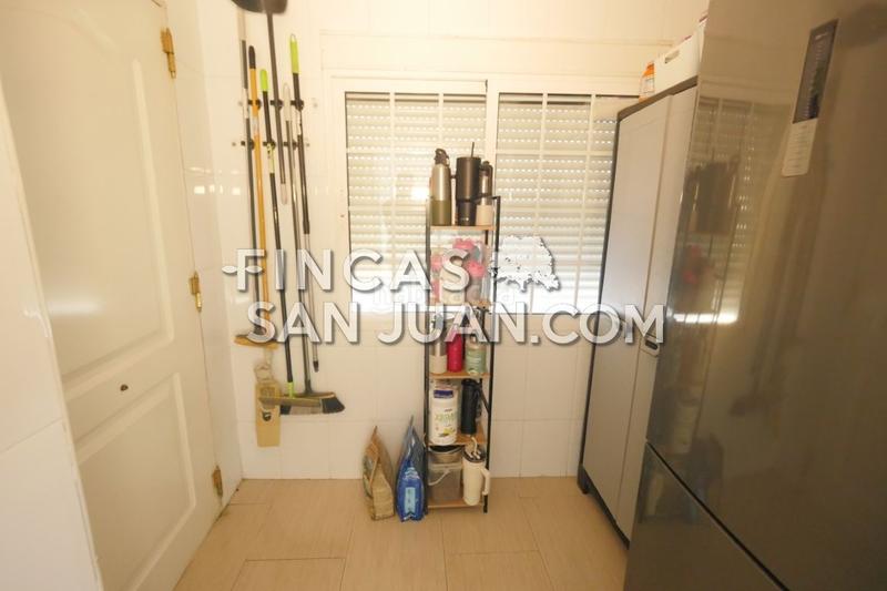 Foto 5115ebbf-6c58-4eaa-bc06-3d50b31ef52d. Chalet avec piscine dans Los Girasoles Sant Vicent del Raspeig