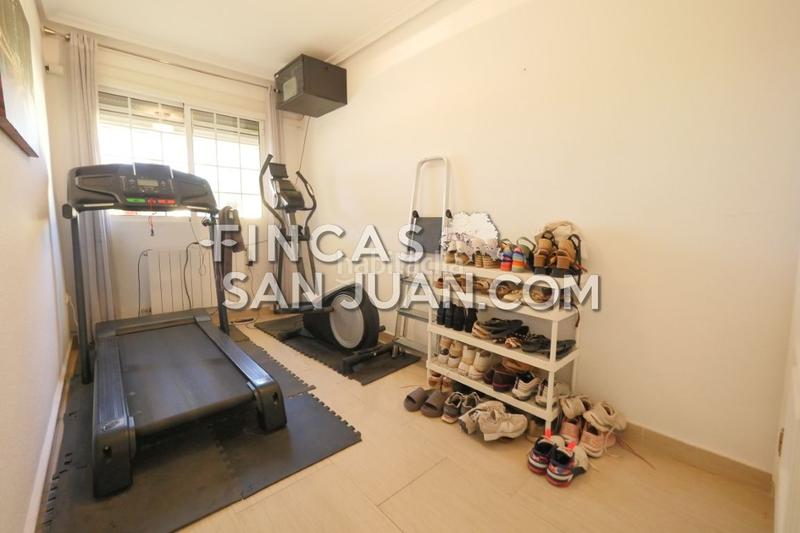 Foto 7f867a87-ade3-4831-b47b-6aebe4dcc1fb. Chalet avec piscine dans Los Girasoles Sant Vicent del Raspeig