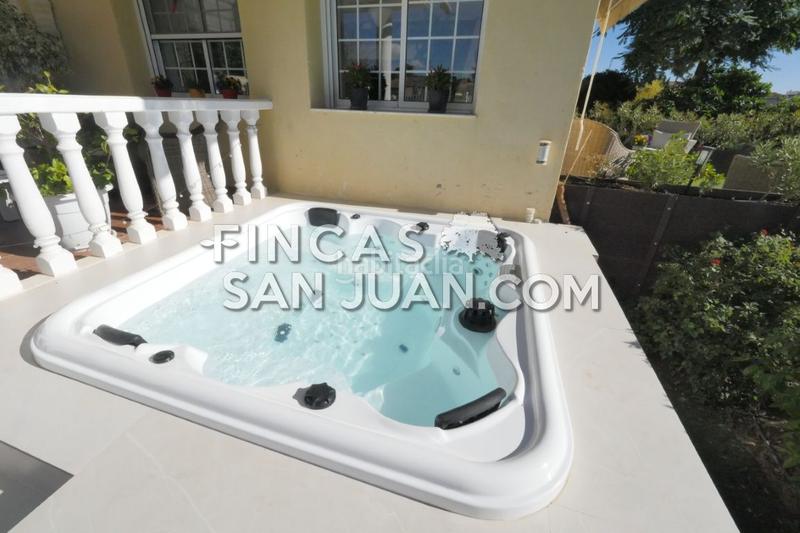 Foto c086367f-3d3c-4068-a84a-2308af16da62. Chalet avec piscine dans Los Girasoles Sant Vicent del Raspeig