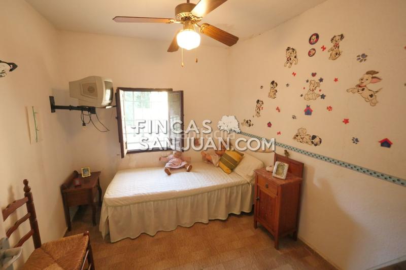 Foto 17d58976-ea18-42ea-acbd-7701b1376447. Chalet mit parking in Santa Faz Alicante