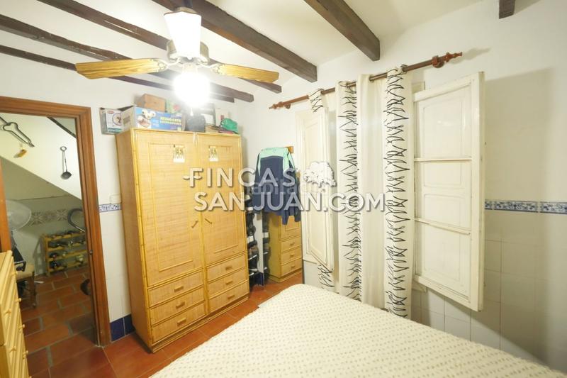 Foto f7e43d77-3931-4d14-9dfe-19f3aa5a5144. Chalet mit parking in Santa Faz Alicante