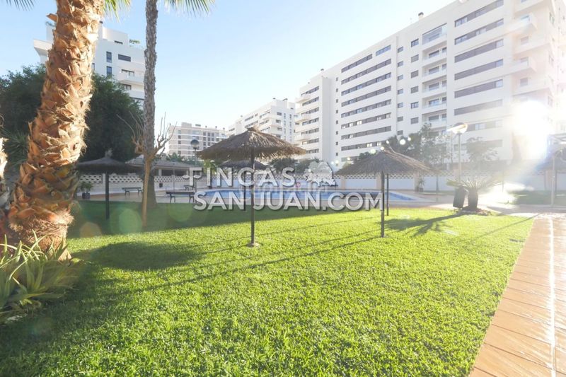 Foto dcaf185c-8a0c-4f10-87c5-3e611e719639. Pis amb piscina a PAU 5 Alicante