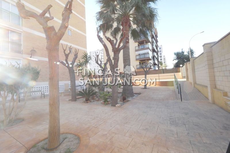 Foto df2d91bd-8cbc-45cc-bcab-134cf66d1cdf. Pis amb piscina a PAU 5 Alicante