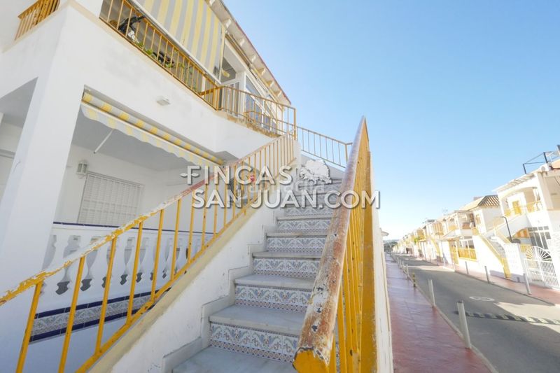 Foto 02b0c3a3-2db3-4052-b5a0-671298f2f0ce. Pis amb piscina a Zona Carrefour - Urbanizaciones Torrevieja