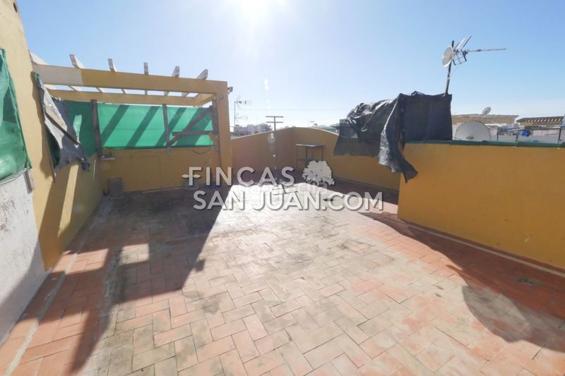 Foto 530401ff-9498-4e9f-8280-0a2574401a8b. Pis amb piscina a Zona Carrefour - Urbanizaciones Torrevieja