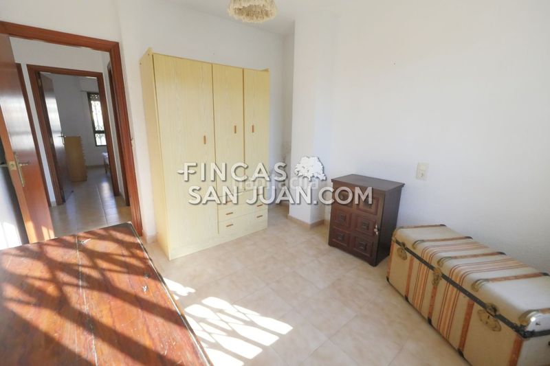 Foto 0810125e-5128-42ef-b4da-ae43dfbe463c. Casa adossada amb aparcament a Centro Mutxamel