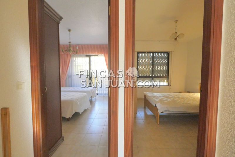 Foto 0ad72753-e305-48f7-9cba-ef15e79544b2. Casa adossada amb aparcament a Centro Mutxamel