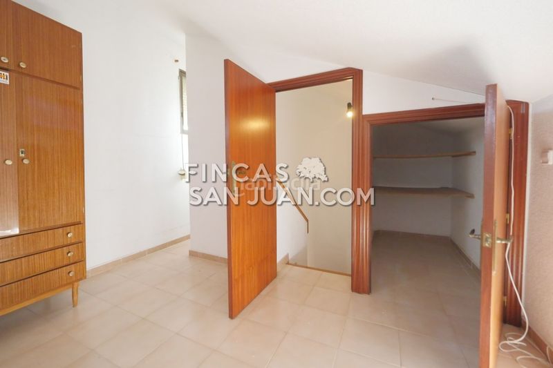 Foto 303c1099-77ff-43ee-b390-1d65c36cd010. Casa adossada amb aparcament a Centro Mutxamel