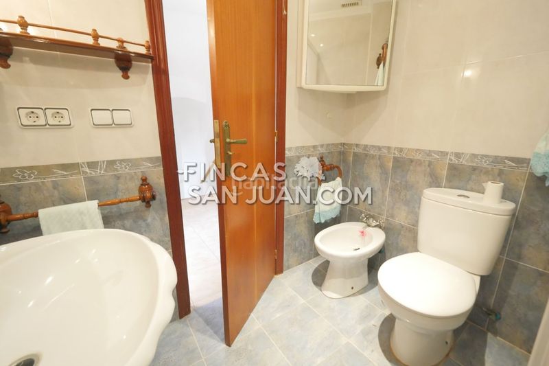 Foto 4f674ea7-f23a-4d8d-8580-58755128824a. Casa adossada amb aparcament a Centro Mutxamel