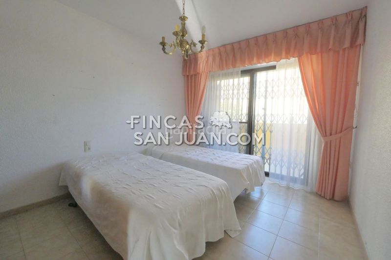 Foto 7d9423e4-a0f3-4428-bdcd-f59894545c91. Casa adossada amb aparcament a Centro Mutxamel