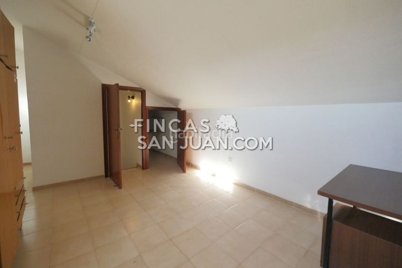 Foto 910141b4-9b4c-4e7c-8e93-a1651a55c7b9. Casa adossada amb aparcament a Centro Mutxamel