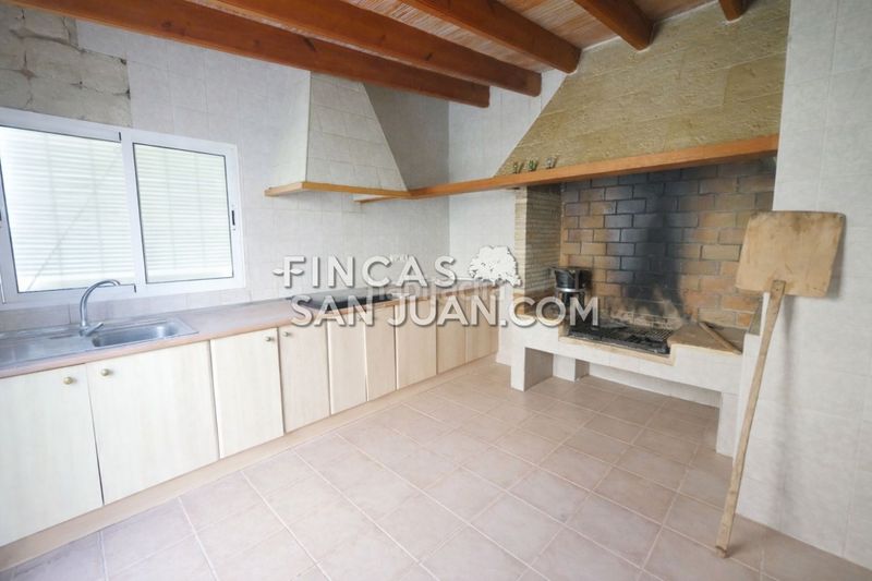 Foto ab54c295-c6cb-4755-a8aa-97131027f949. Casa adossada amb aparcament a Centro Mutxamel