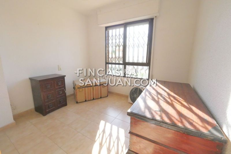 Foto ecd85c3d-645d-4ec2-bdda-d1169395d24b. Casa adossada amb aparcament a Centro Mutxamel