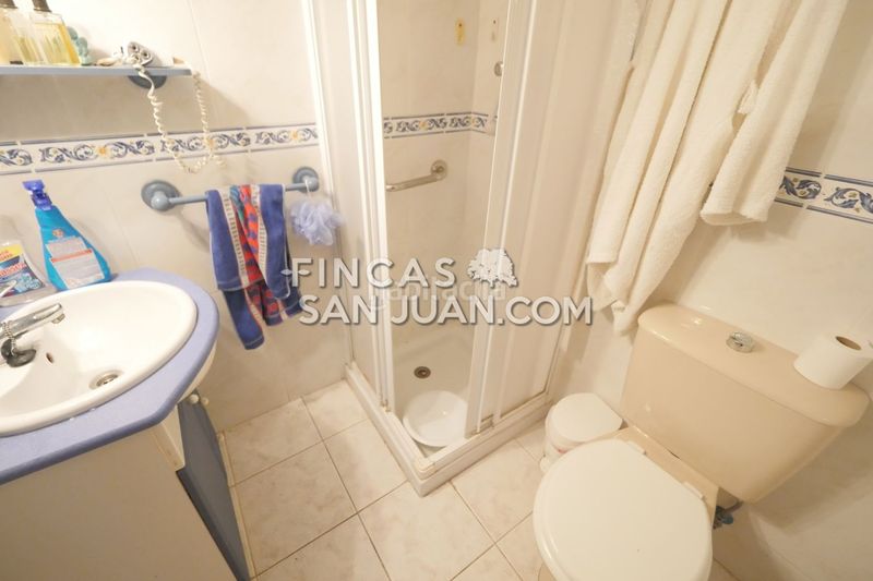 Foto f71ce5b8-2ebc-446a-af70-f9ed8d8211e5. Casa adossada amb aparcament a Centro Mutxamel