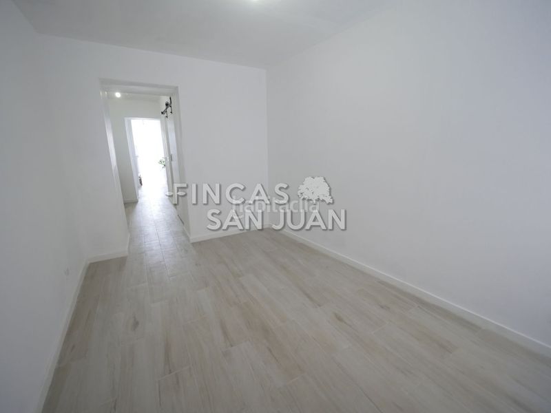 Foto 032d758c-65be-4672-98c7-234ab1125b8b. Casa amb piscina a Centro Mutxamel