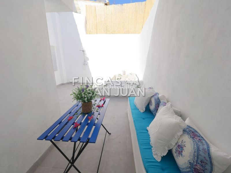 Foto 522c1cff-17e2-43d6-a9bd-283d68d6ecae. Casa amb piscina a Centro Mutxamel