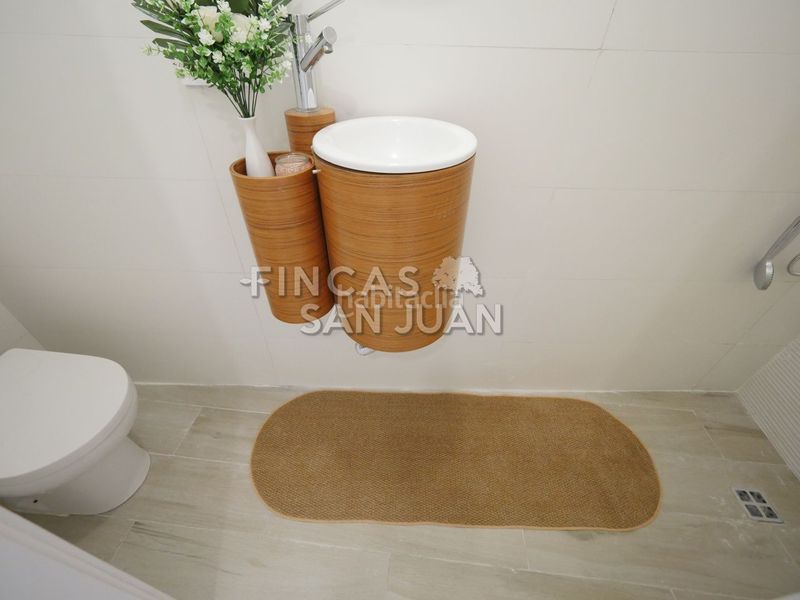 Foto 6b44d58d-f595-41b6-96a3-ab7df8583c3b. Casa amb piscina a Centro Mutxamel