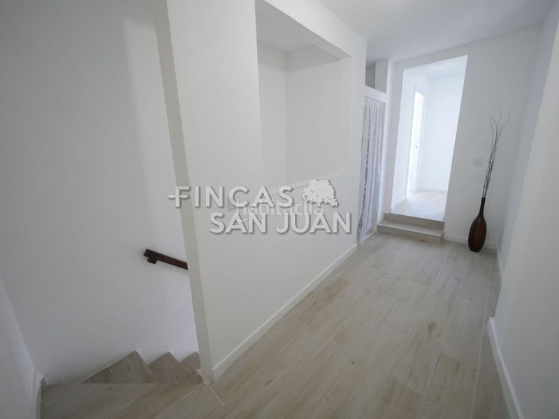 Foto afe7dde4-707c-491e-9ba5-10432f728ff4. Casa amb piscina a Centro Mutxamel