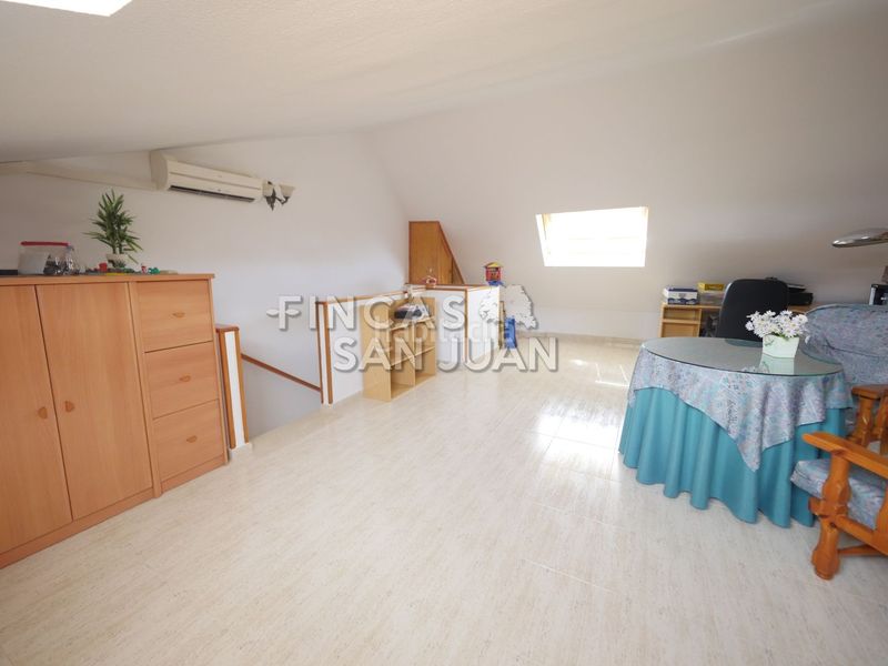 Foto 73669a72-00f4-4328-8491-fb37c8140c0b. Casa adossada amb aparcament a Centro Mutxamel