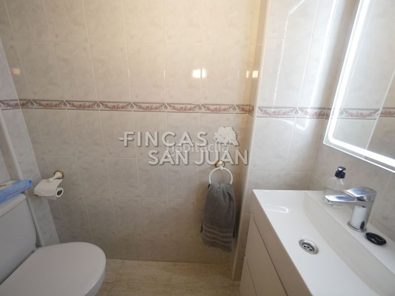 Foto dc6a9065-d490-44b5-a302-8a570be58ac6. Casa adossada amb aparcament a Centro Mutxamel