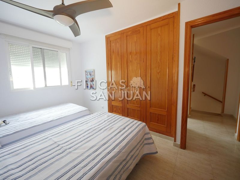 Foto e27ba1d0-4a6d-4f32-9805-6e4fc7137a5c. Casa adossada amb aparcament a Centro Mutxamel