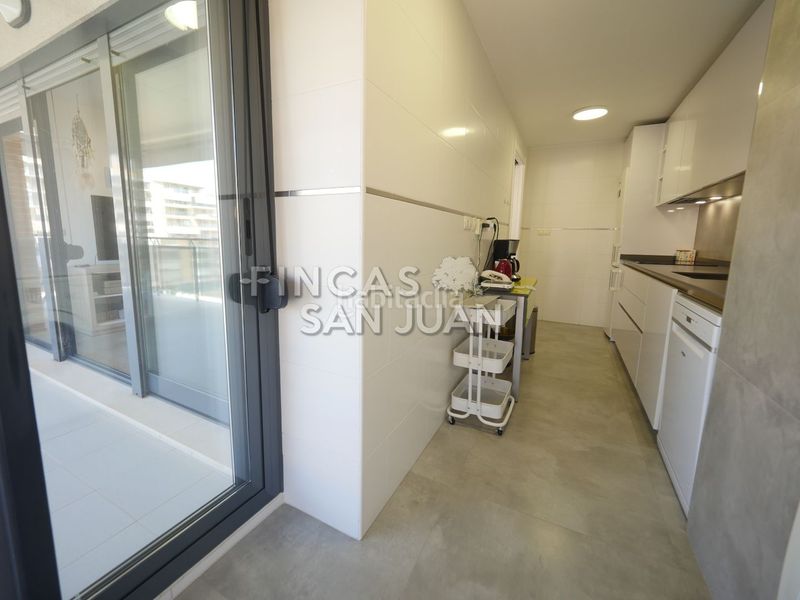 Foto a5859f9b-8a7d-4716-bb10-7adb4027e428. Pis amb aparcament piscina a PAU 5 Alicante
