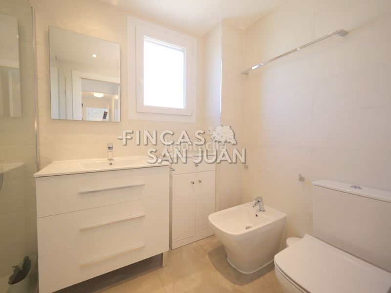 Foto a68dffd4-3b7e-47f3-a6e5-23154286f1a7. Pis amb aparcament piscina a PAU 5 Alicante