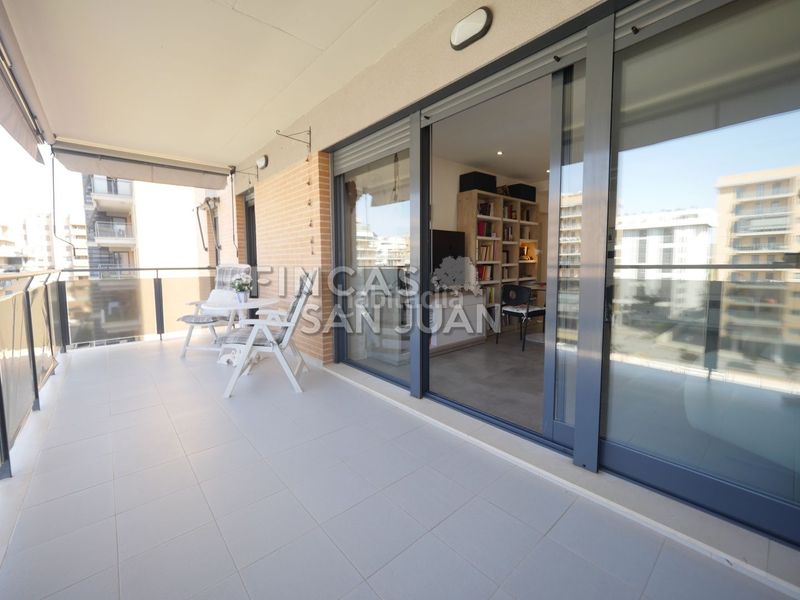 Foto ce41530e-7e30-420b-a7ca-ff8fc6a5fb7e. Pis amb aparcament piscina a PAU 5 Alicante
