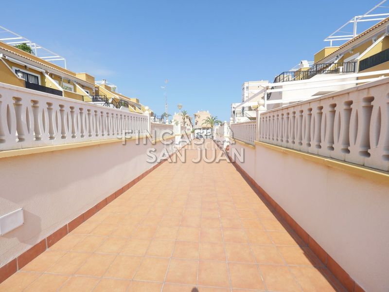 Foto f3c48627-9dac-43bd-90ae-1d351d17a17c. Àtic amb piscina a Los Arenales del Sol Elche / Elx