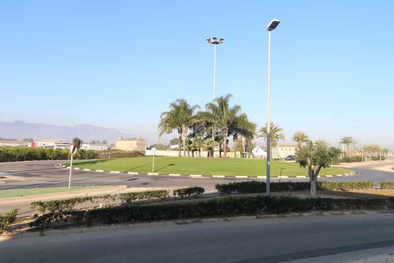 Foto 3d65588f-dbf6-4d3e-809c-7e99d943fd29. Terreno residencial parcelasolar en suelo urbano bulevar del xuquer. incluye zona deportes y de ocio. en Cullera