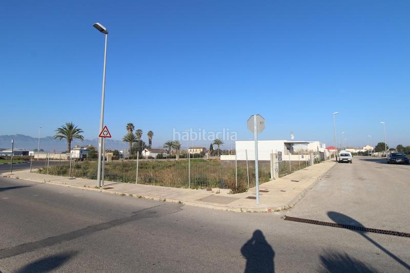 Foto ff7b2d38-a185-4e78-b782-b81cd1a324a2. Terreno residencial parcelasolar en suelo urbano bulevar del xuquer. incluye zona deportes y de ocio. en Cullera