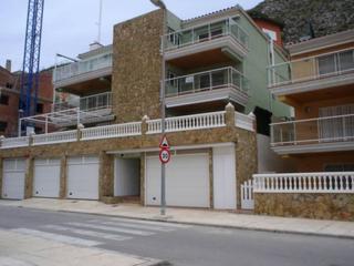 Aparcament cotxe a Racó. Garaje en urbanización bellaterra