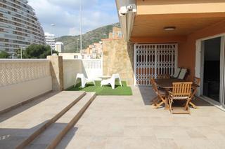 Appartement à Racó. Apartamento con amplia terraza y vistas al mar en urbanizacion b