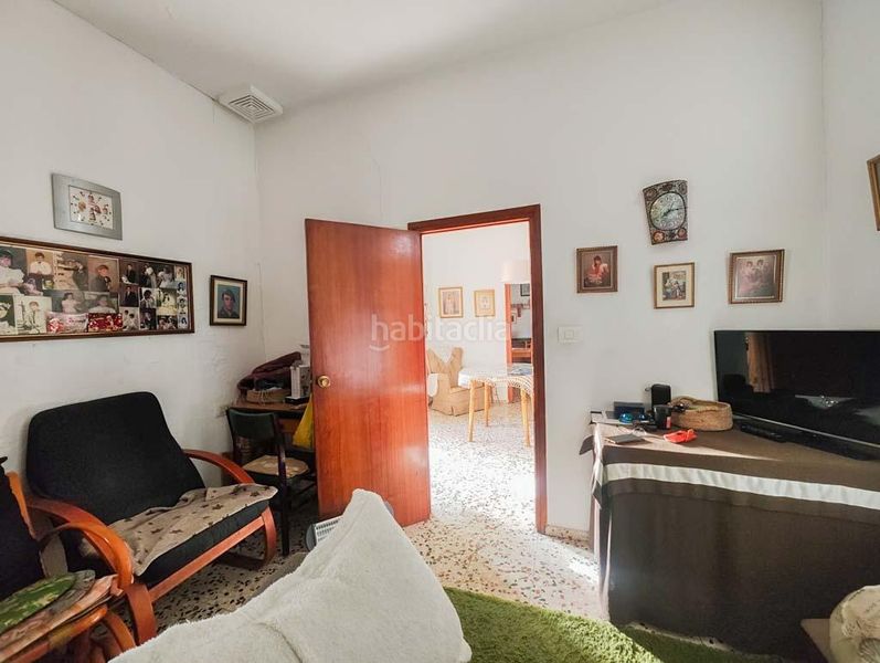 Foto f66d7ea7-8345-449b-8853-69c0bb2a835f. Casa amb aparcament a La Banda - Campo de Fútbol Chiclana de la Frontera