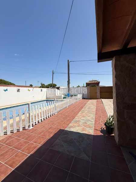 Foto 31079e40-c03e-4563-bea6-6f419638c63c. Affitto chalet con piscina in Núcleo urbano Chiclana de la Frontera