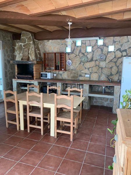 Foto ab035d33-7c36-4fde-b22d-25e6b70fbcbc. Affitto chalet con piscina in Núcleo urbano Chiclana de la Frontera