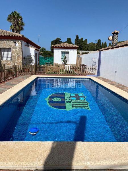 Foto b94b8697-e41b-4bc1-b13f-9867feaf751c. Affitto chalet con piscina in Núcleo urbano Chiclana de la Frontera