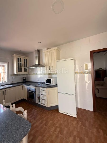Foto ec1cef4b-46b3-4c19-bde2-2a14db3064c4. Affitto chalet con piscina in Núcleo urbano Chiclana de la Frontera