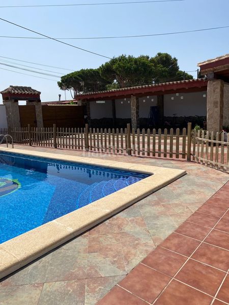 Foto ee5f28ff-2769-41b4-b767-2f5a4416fa81. Affitto chalet con piscina in Núcleo urbano Chiclana de la Frontera