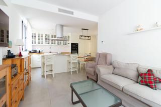 Pis a Puntales - Zona Franca. Vivienda en venta en cádiz junto al paseo marítimo de la bahía.