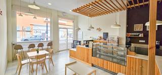 Pas-de-porte Local commercial à Núcleo urbano. Se traspasa cafetería y pastelería la ganache con obrador