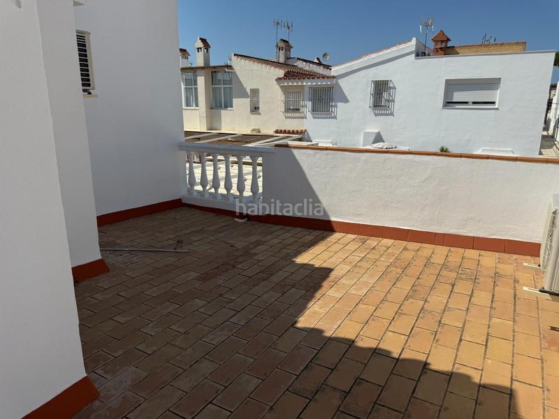 Foto 3f006fe1-447c-4b47-b7c3-685b4fe5148a. Casa adossada amb calefacció piscina a La Barrosa Chiclana de la Frontera