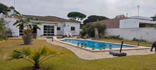 Xalet a Sancti Pietri. Un chalet con alma en costa de sancti petri