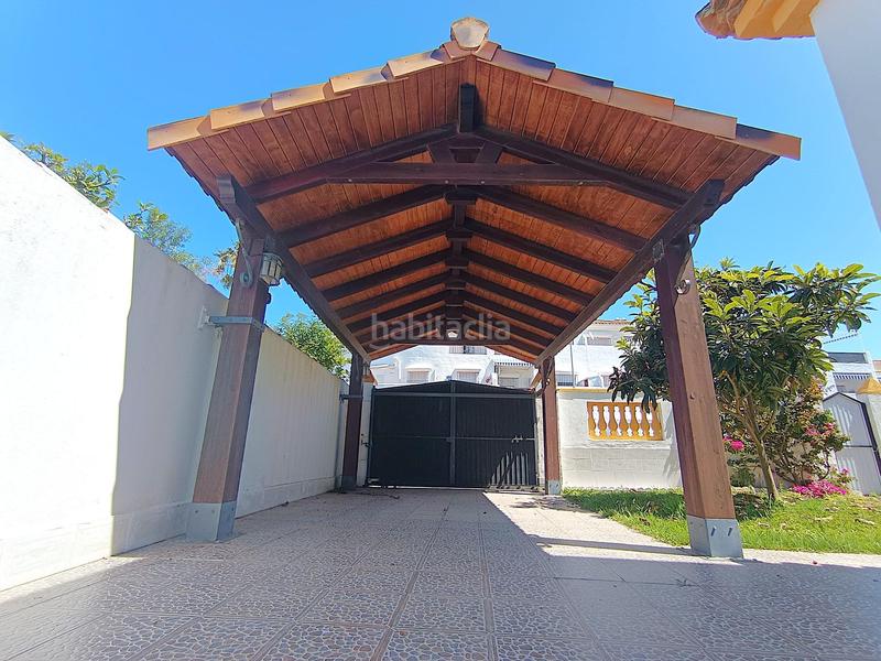 Foto 179f0045-1680-4f99-a163-8029ddd00b8b. Chalet avec parking dans Sancti Pietri Chiclana de la Frontera