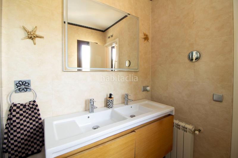 Foto fc5c3cda-e689-4c0b-b265-8728a8d04857. Chalet un chalet único en chiclana estilo, comodidad y ubicación inmejorable en Chiclana de la Frontera