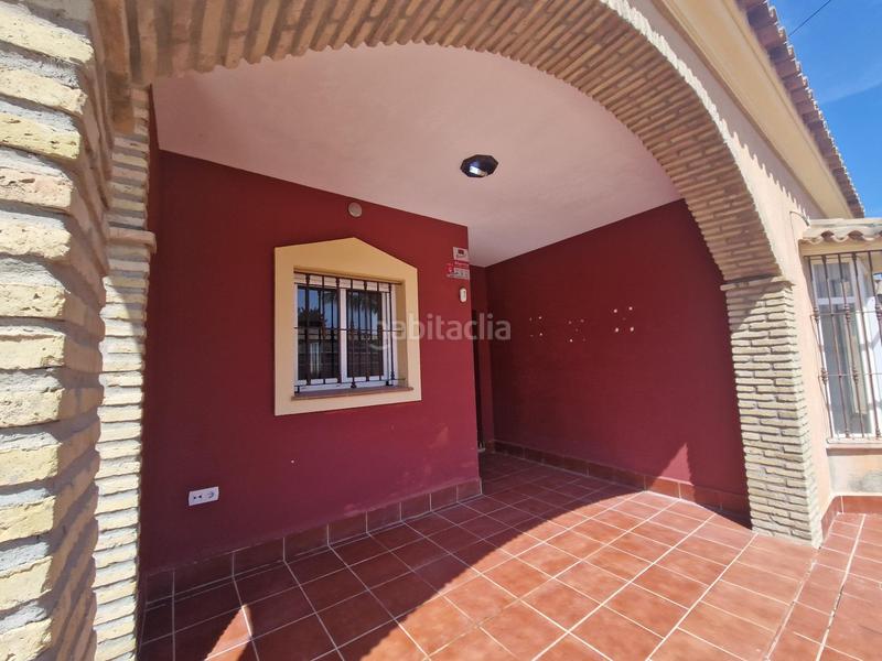 Foto 594a7167-356a-4e2a-b50d-853132c8b345. Chalet encantador chalet ideal para hogar familiar en Chiclana de la Frontera